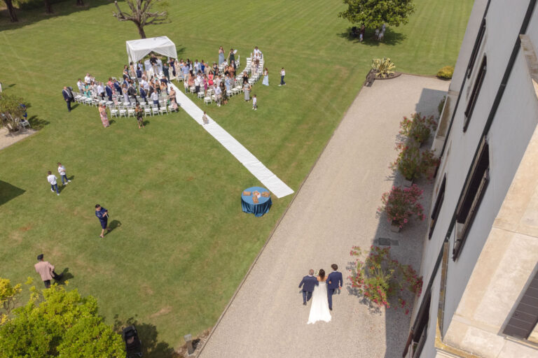 ingresso della sposa durante cerimonia di matrimonio a Padova